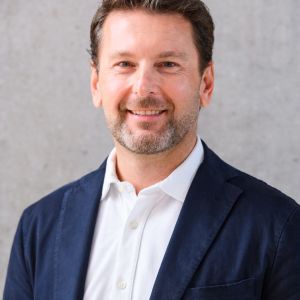 ROMEO KARDO, DRÄGUER